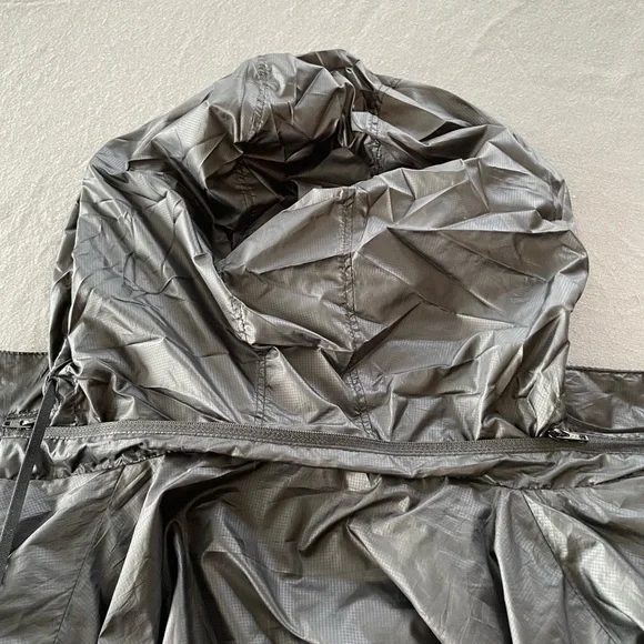 Prana.Tegan jacket w/stowable hood.EUC.Shiny black. Size:Small. No stains,tears - Picture 4 of 13